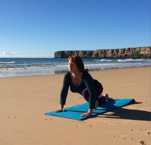 yoga-pa-stranden-portugal